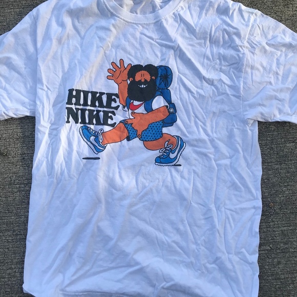 hike nike logo